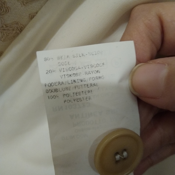 Silk Armani Vintage blazer size 6 - Picture 4 of 5